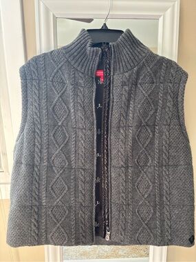 Krimson Klover Gray Cable Knit Zip-Up Sweater Vest